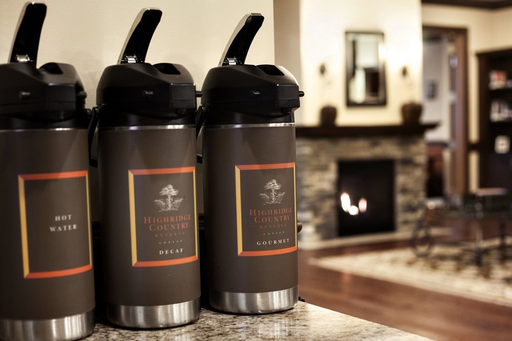 Country Inn & Suites By Radisson, Kansas City At Village West, Ks Bonner Springs Ngoại thất bức ảnh